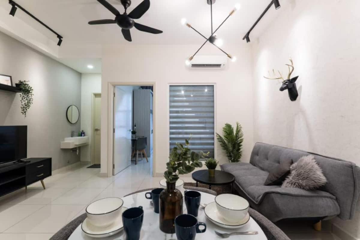 Apartament Arte Mont Kiara 3Pax Jacuzzi Pool Gym Near Mitec Matrade Kuala Lumpur Zewnętrze zdjęcie